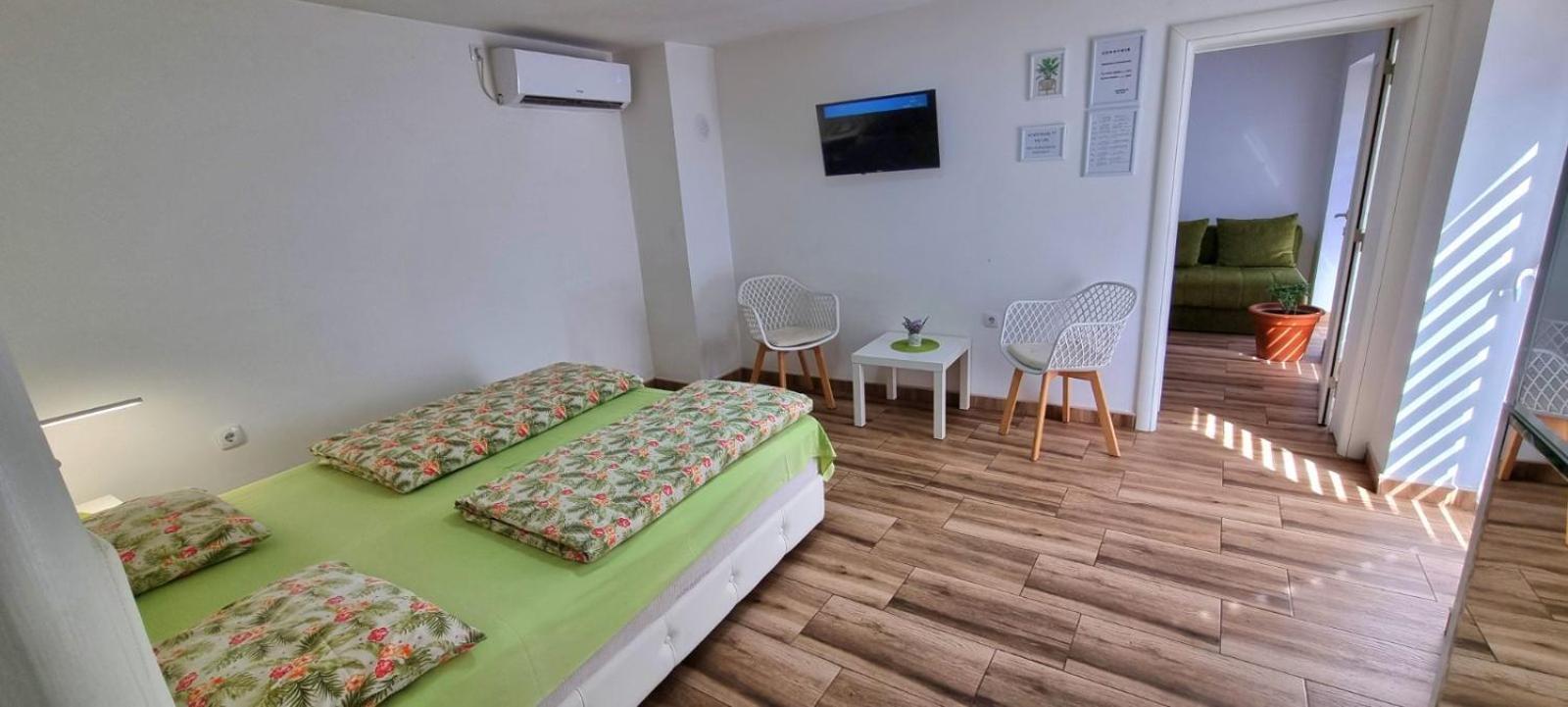 "My Life" Luxury River Apartments Ni 외부 사진
