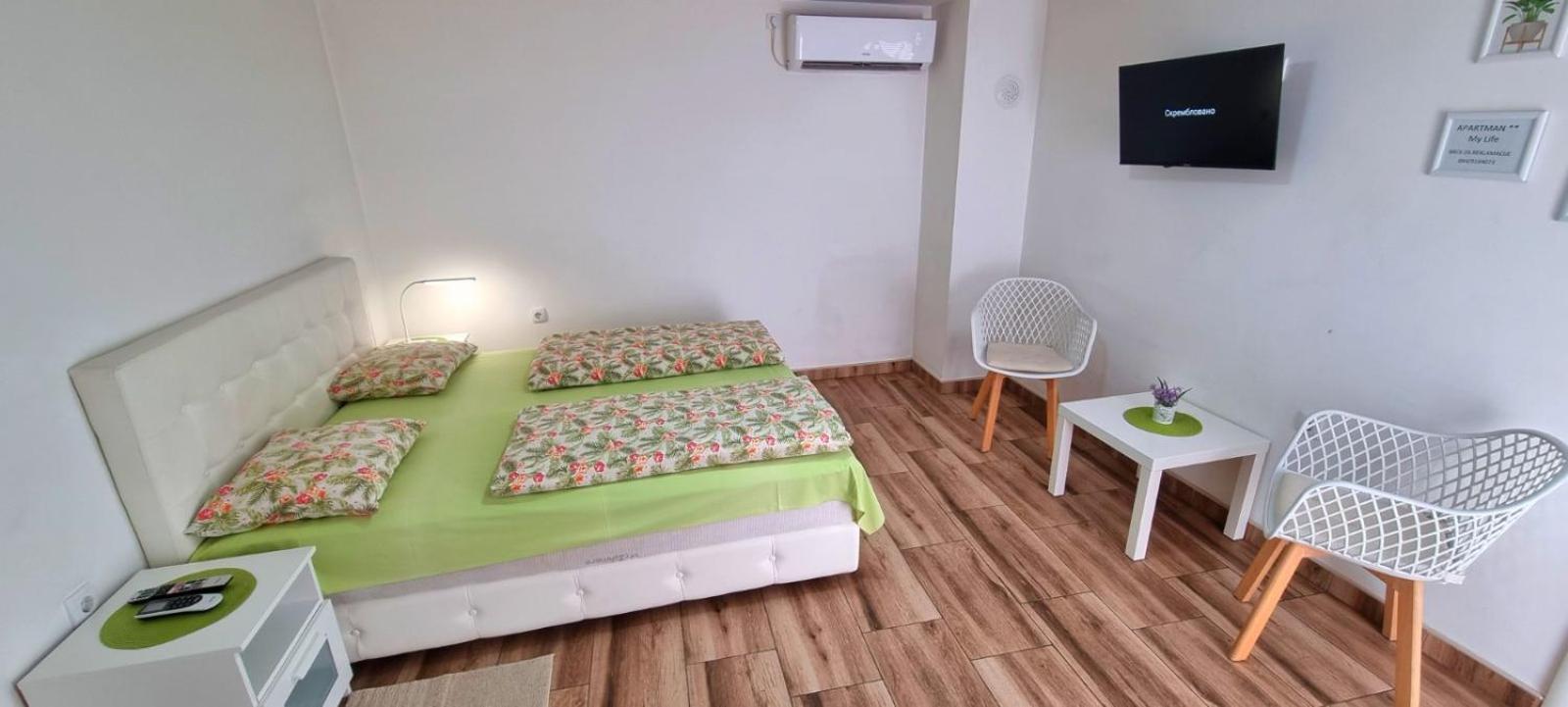 "My Life" Luxury River Apartments Ni 외부 사진